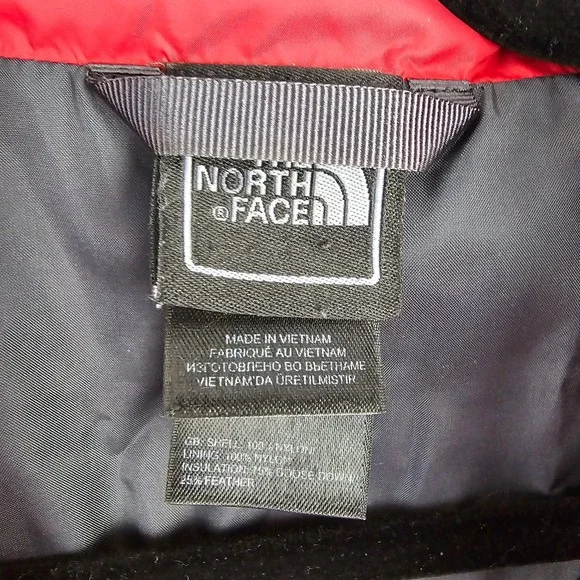 The North Face Men's Aconcagua 550 Down Puffer Vest Red Large Full Zip